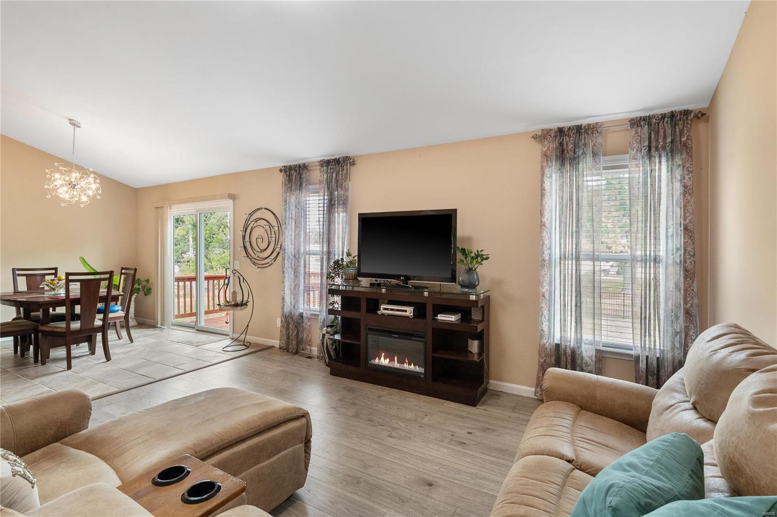 4 Queen Circle O'Fallon, MO 63366 - Photo 5 of 29