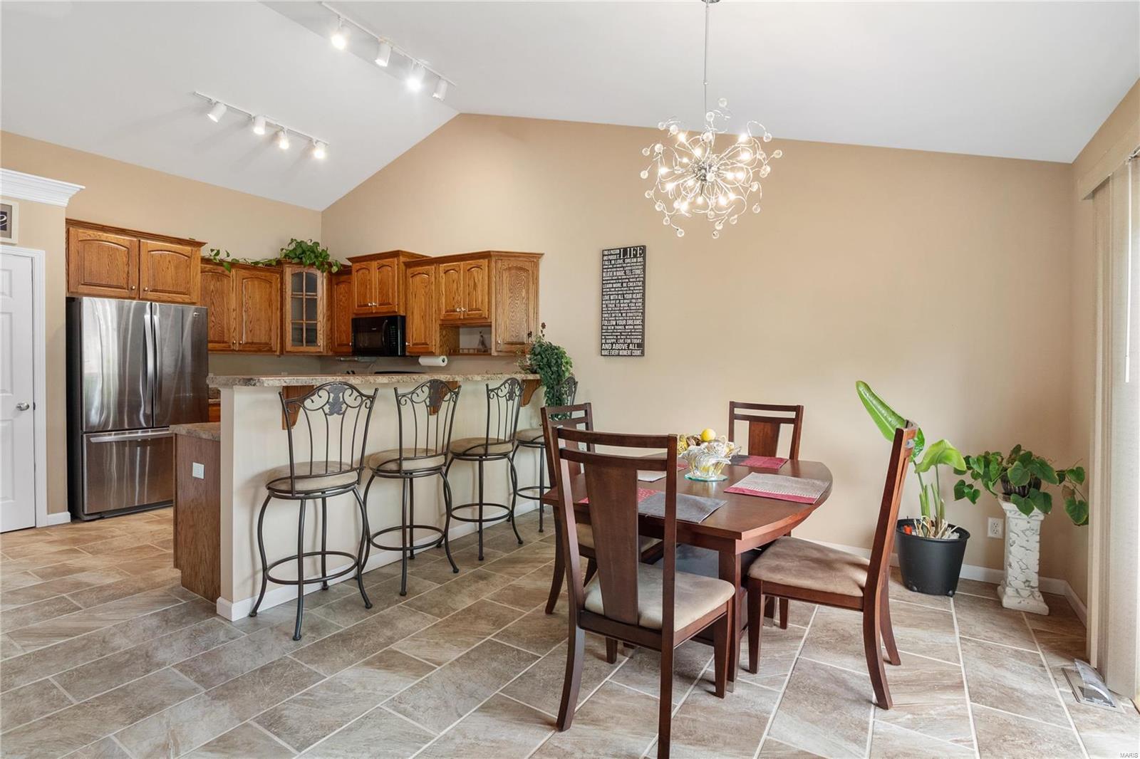 4 Queen Circle O'Fallon, MO 63366 - Photo 9 of 29