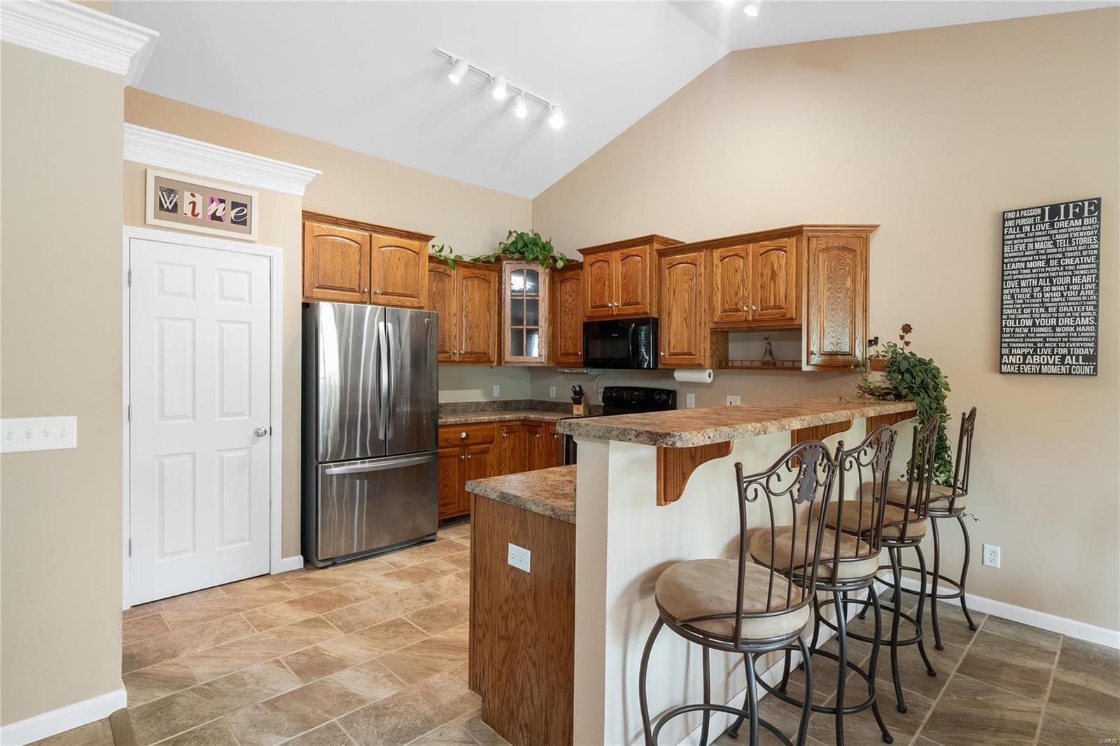 4 Queen Circle O'Fallon, MO 63366 - Photo 10 of 29