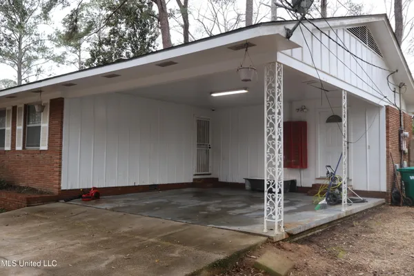 $189,900 | 902 South Jackson Street, Brookhaven, MS 39601