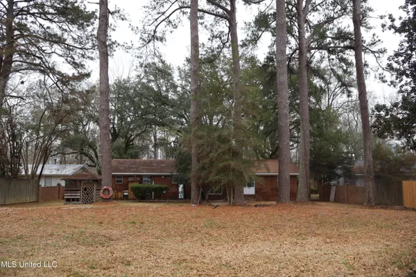 $189,900 | 902 South Jackson Street, Brookhaven, MS 39601