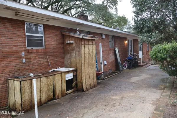 $189,900 | 902 South Jackson Street, Brookhaven, MS 39601