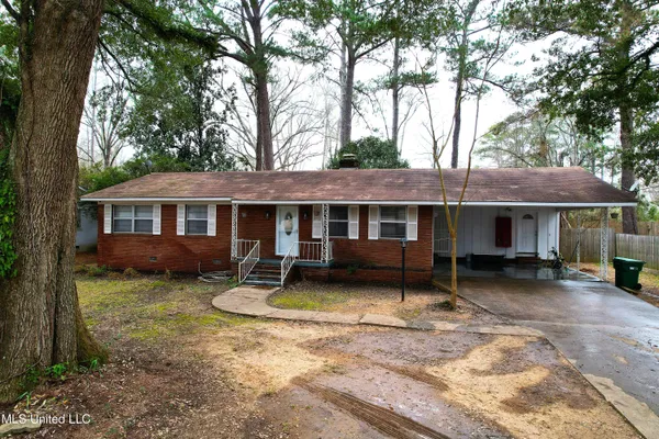 $189,900 | 902 South Jackson Street, Brookhaven, MS 39601