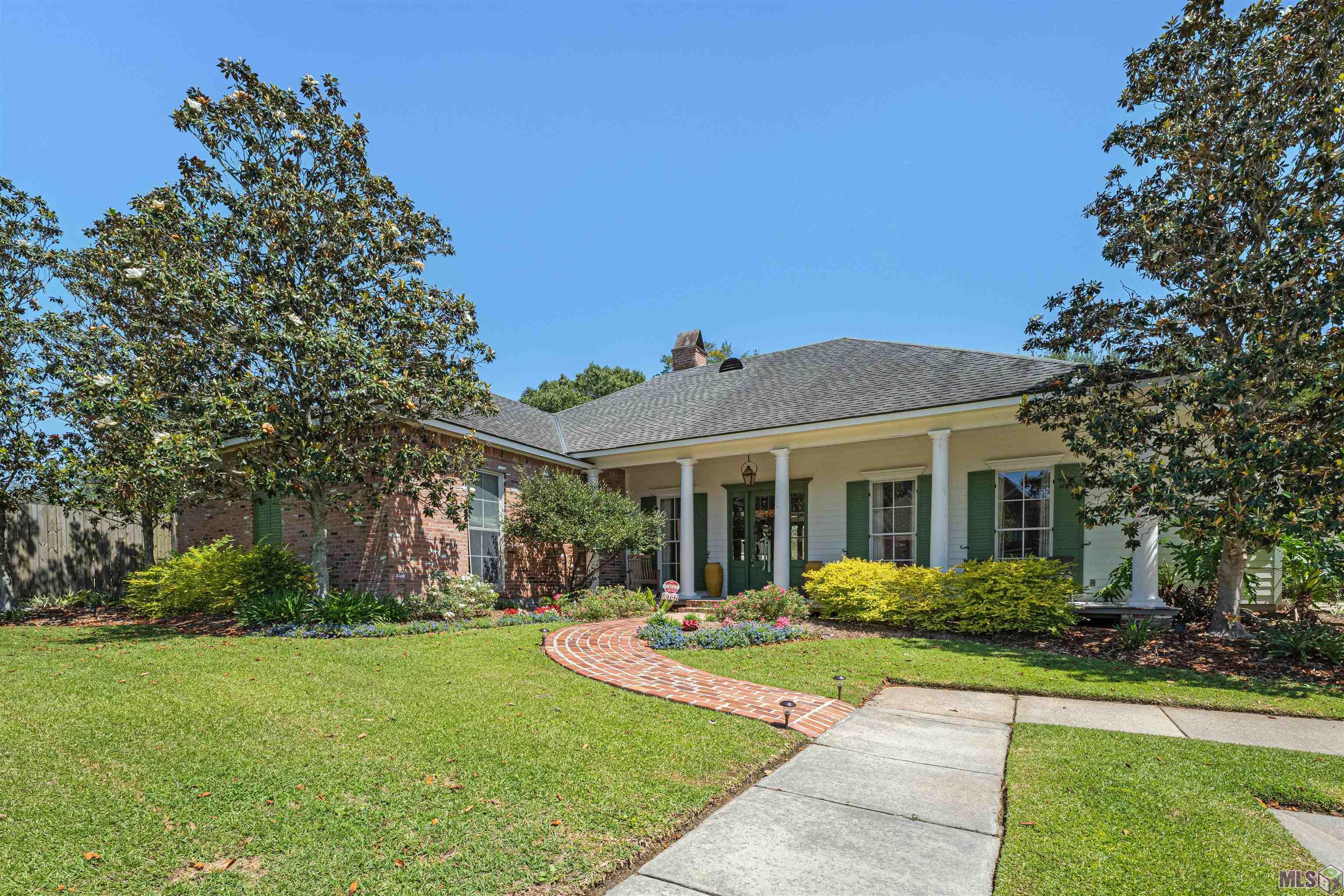 10707 Royal Ridge Avenue Baton Rouge, LA 70810 - Photo 2 of 31