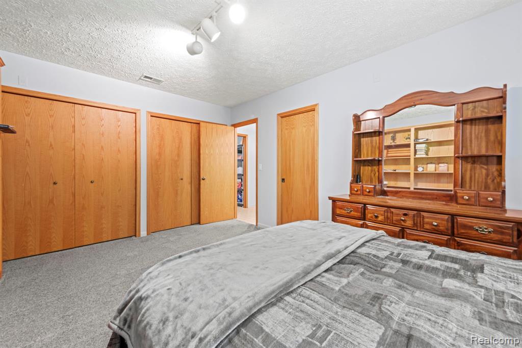 6687 Ridgeview Drive Clarkston, MI 48346 - Photo 38 of 41