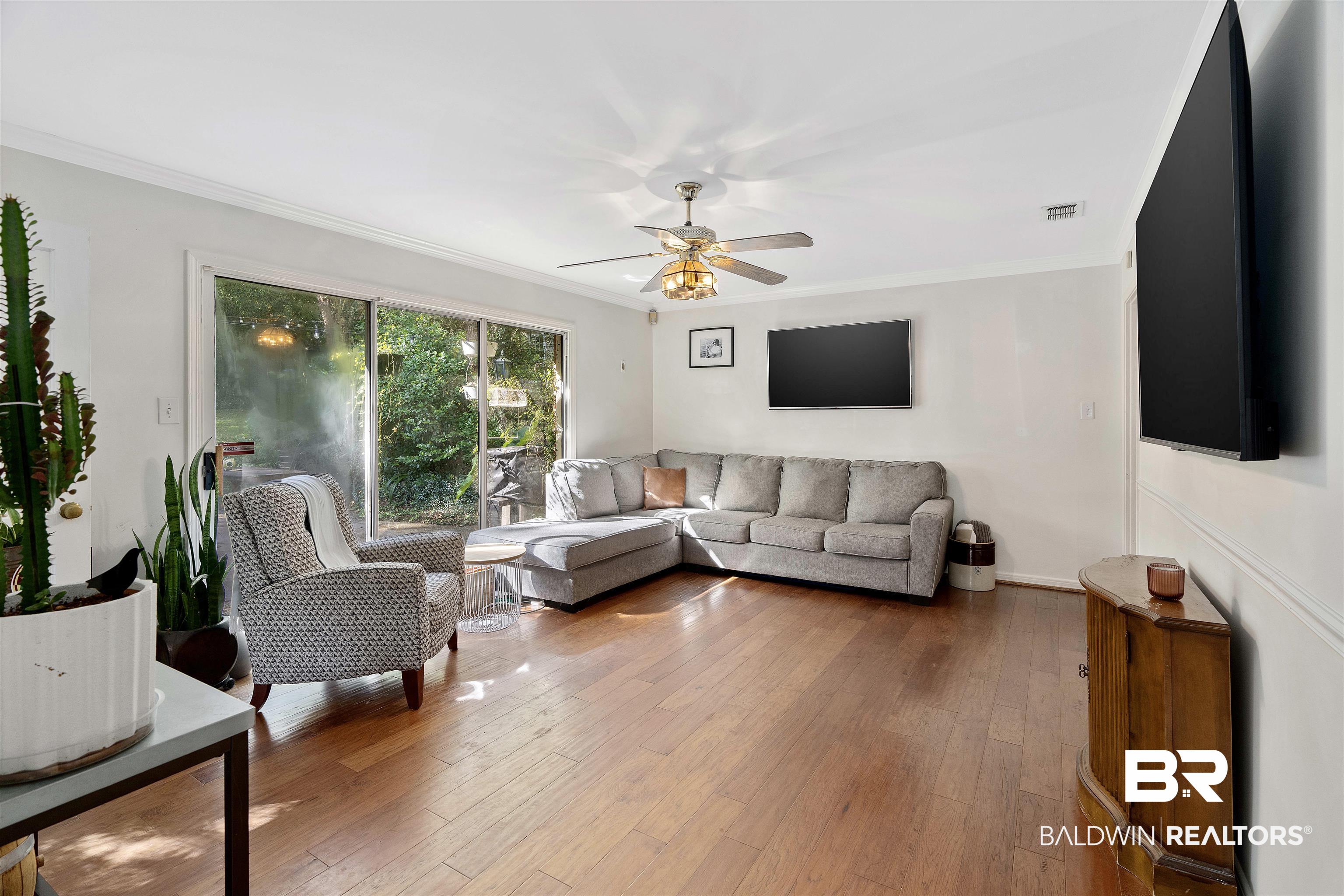 5509 Richmond Road Mobile, AL 36608 - Photo 8 of 27 Living Room