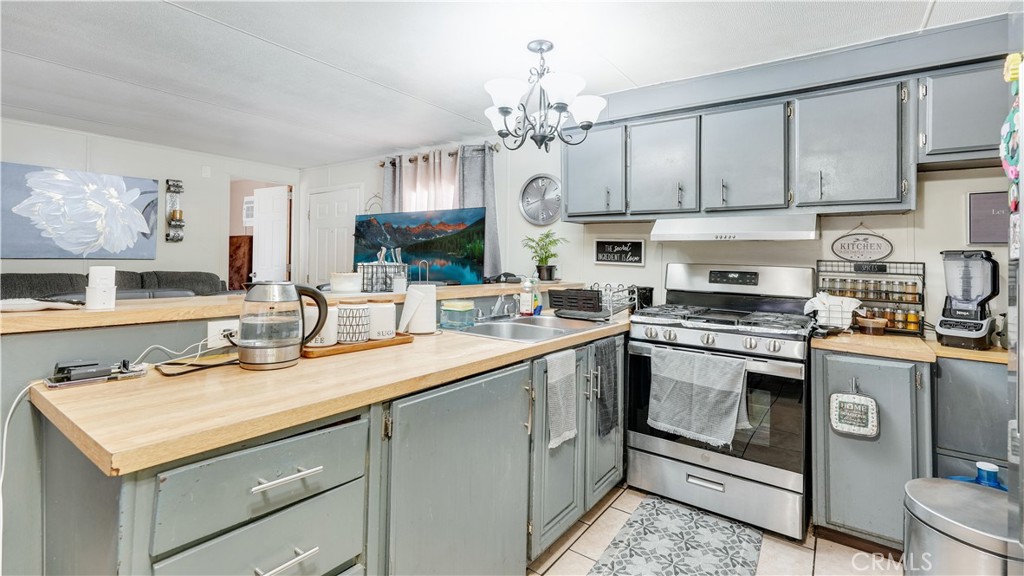 6154 Mission, Unit 33 Riverside, CA 92509 - Photo 4 of 12