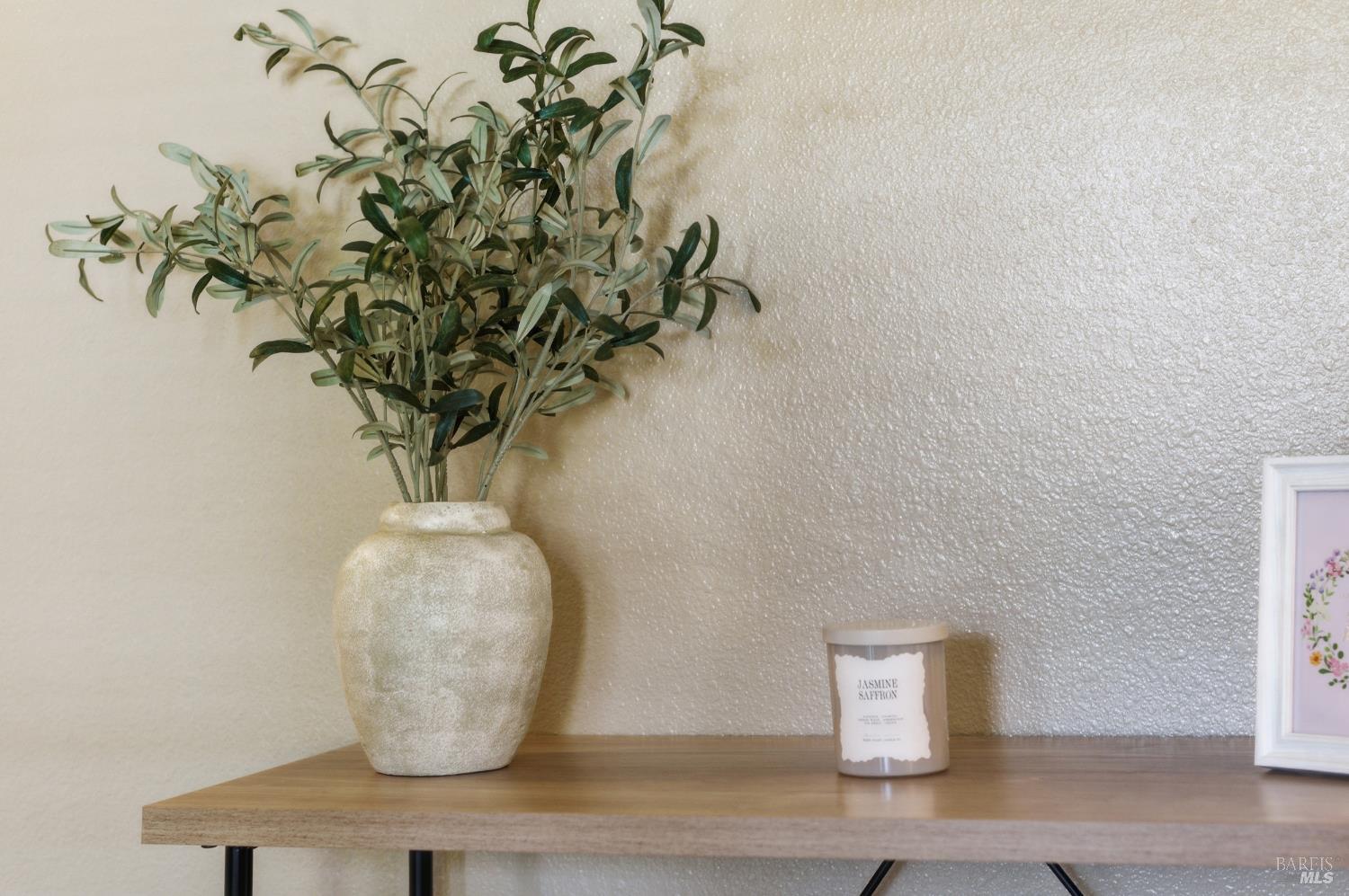 2015 Locust Street Napa, CA 94559 - Photo 12 of 54 a vase of flowers sitting on a table