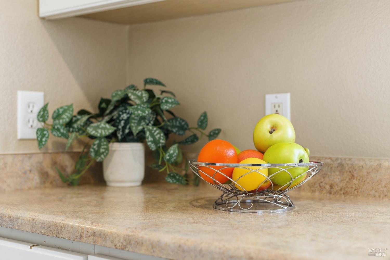 2015 Locust Street Napa, CA 94559 - Photo 29 of 54 a view of a interior area with table and chairs