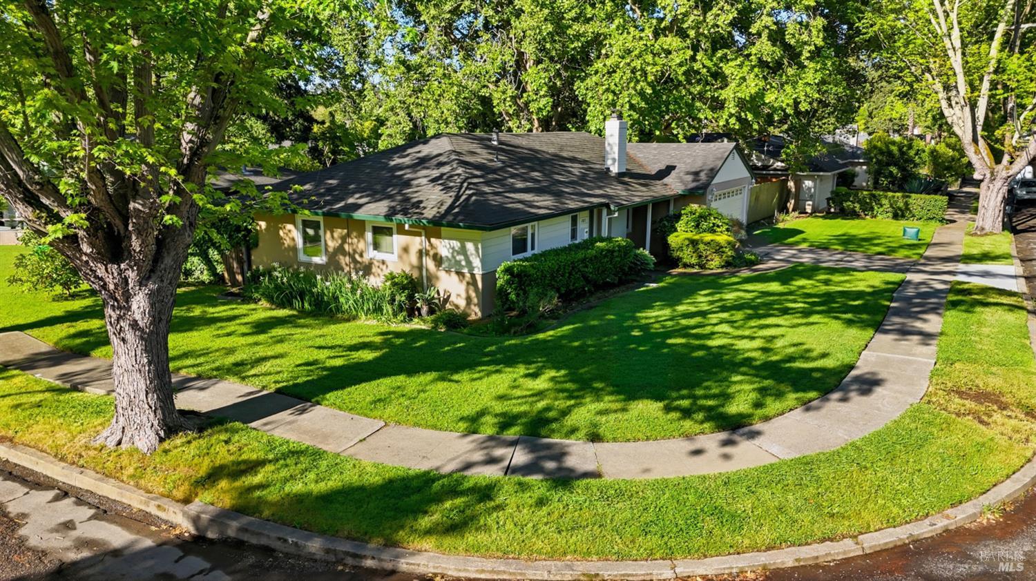 2015 Locust Street Napa, CA 94559 - Photo 47 of 54