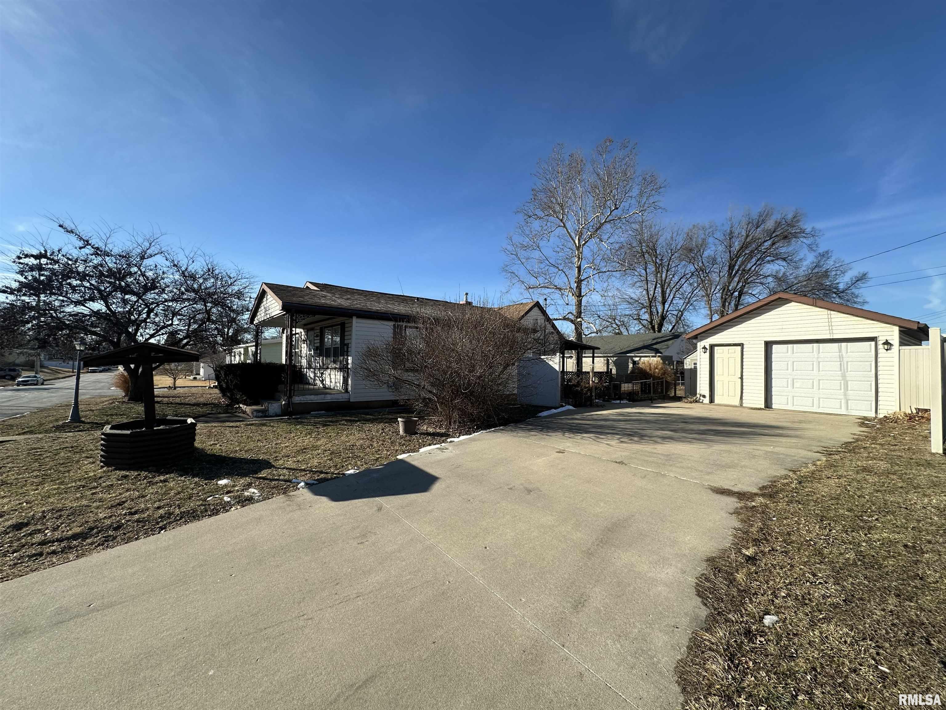 1515 North 16th Street Quincy, IL 62301 - Photo 3 of 15