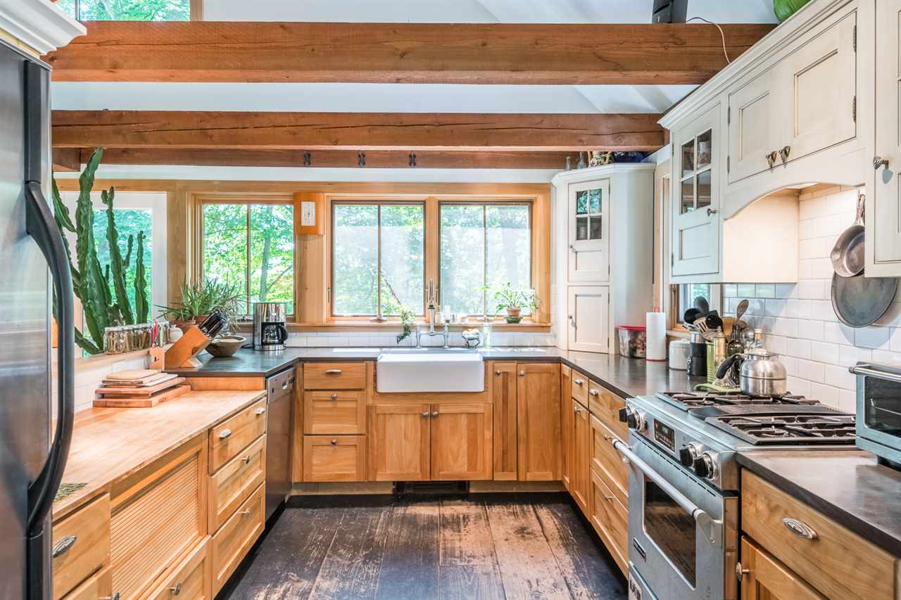 3282 Mt Philo Road Charlotte, VT 05445 - Photo 6 of 40 Gallery Image 6
