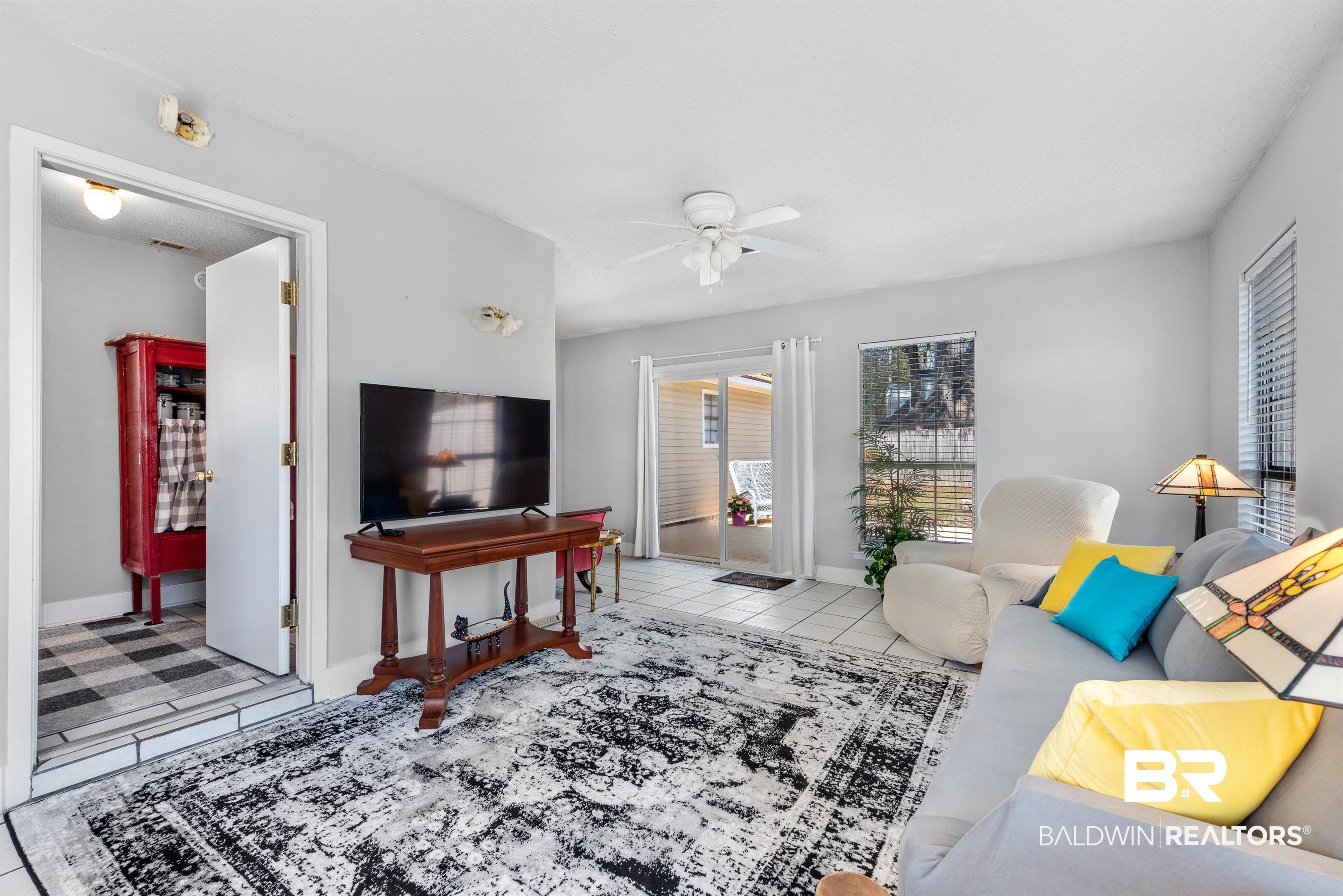102 Cherry Circle Daphne, AL 36526 - Photo 22 of 46 Family Room