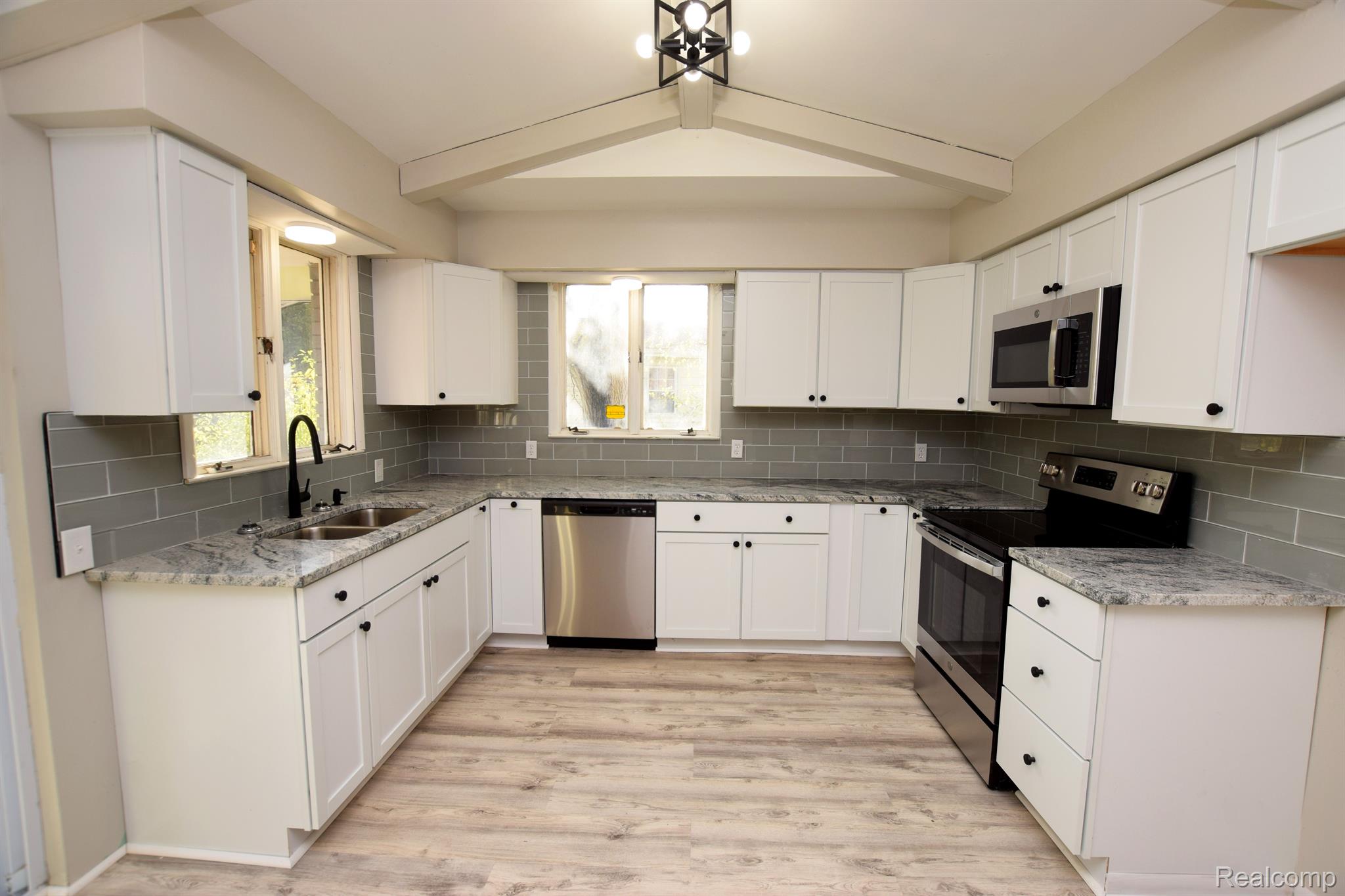4146 Beecher Road Flint, MI 48532 - Photo 11 of 26 Gallery Image 11