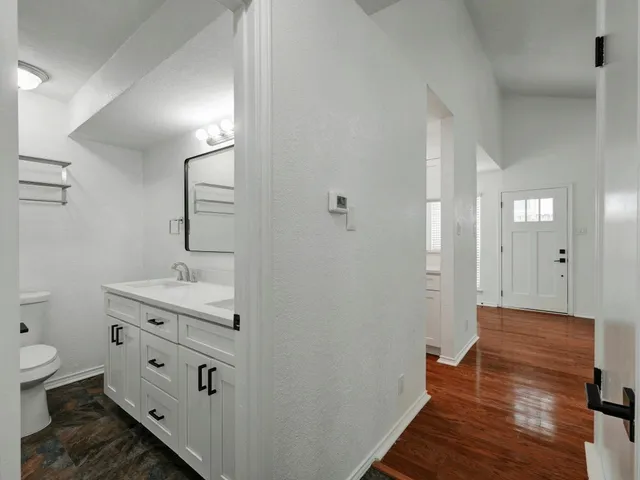 $425,000 | 913 Sirocco Drive, Unit A & B, Austin, TX 78745