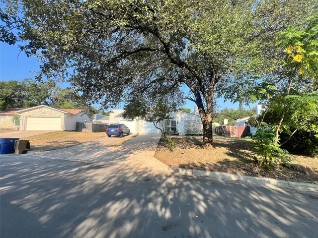 $425,000 | 913 Sirocco Drive, Unit A & B, Austin, TX 78745