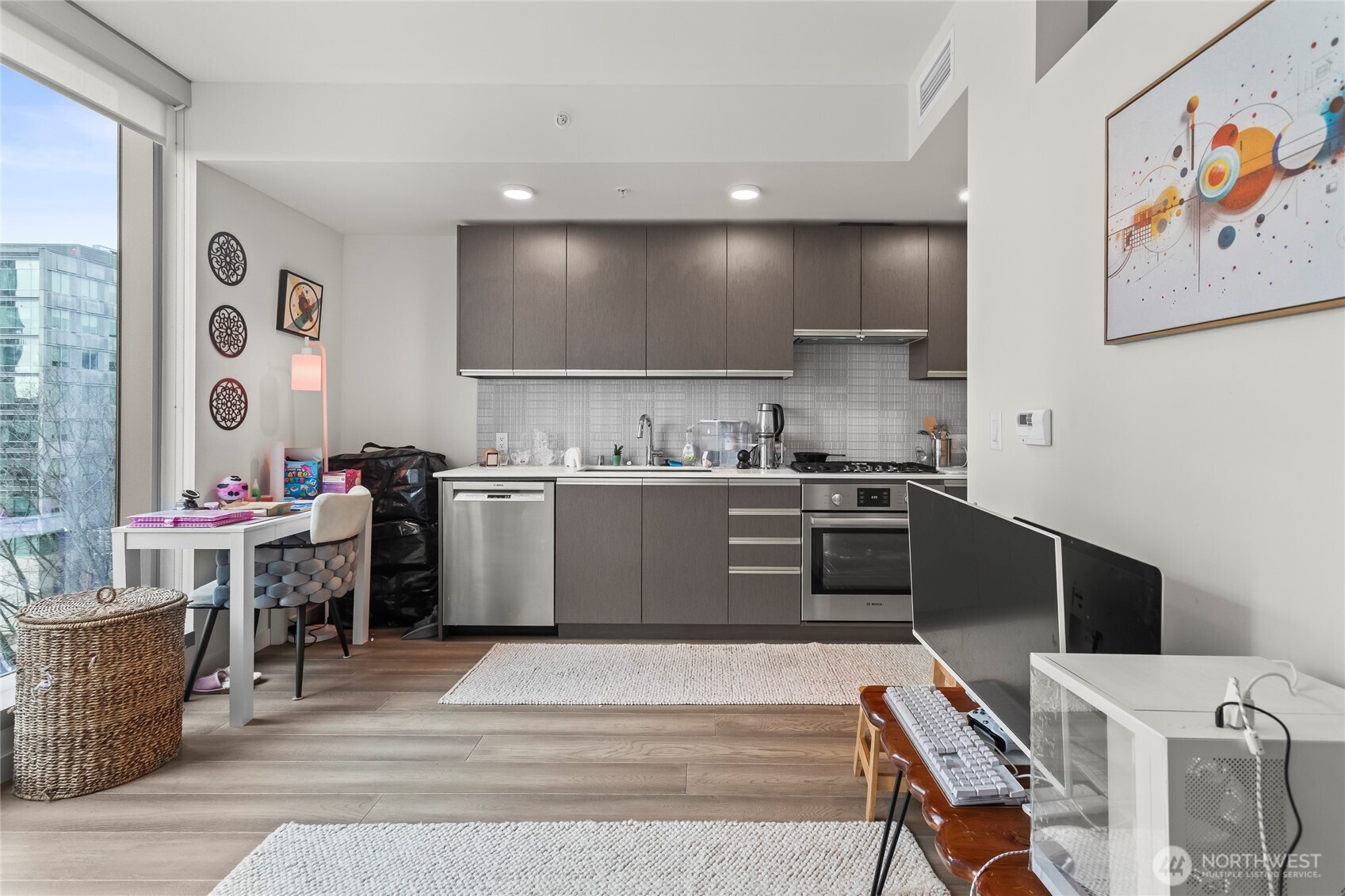 800 Columbia Street, Unit 703 Seattle, WA 98104 - Photo 11 of 37