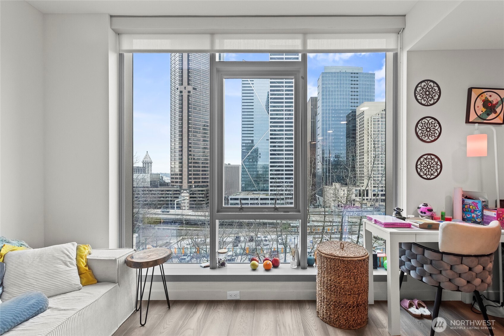 800 Columbia Street, Unit 703 Seattle, WA 98104 - Photo 2 of 37