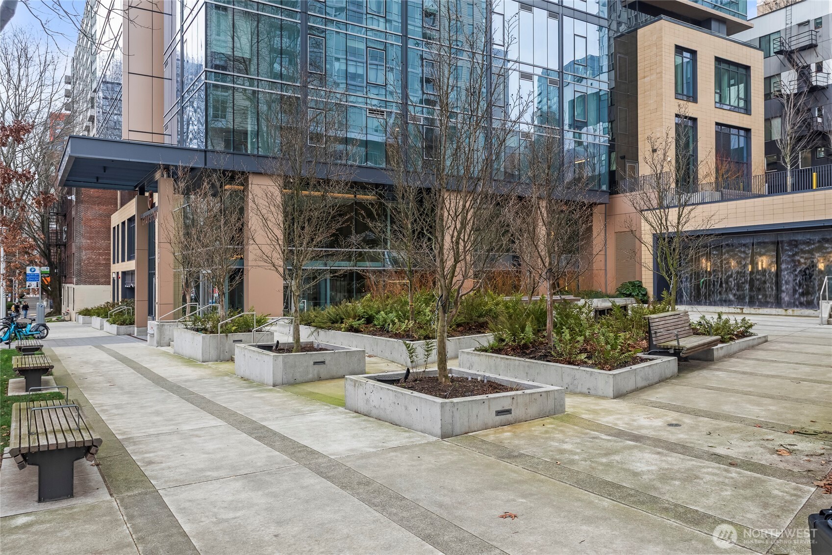 800 Columbia Street, Unit 703 Seattle, WA 98104 - Photo 35 of 37