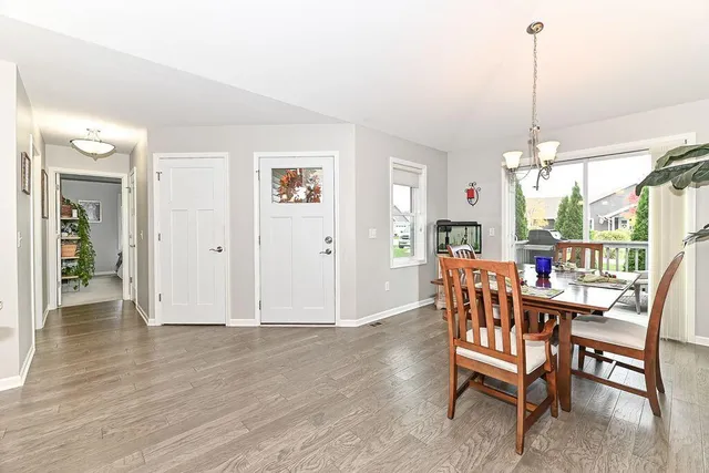 $499,900 | 317 Trailview Crossing, Unit 15, Waterford, WI 53185