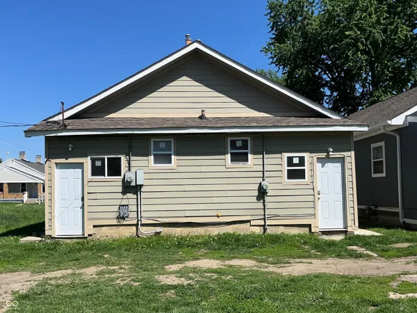 $700 | 1538 Unit A N Grant Avenue, Indianapolis, IN 46201