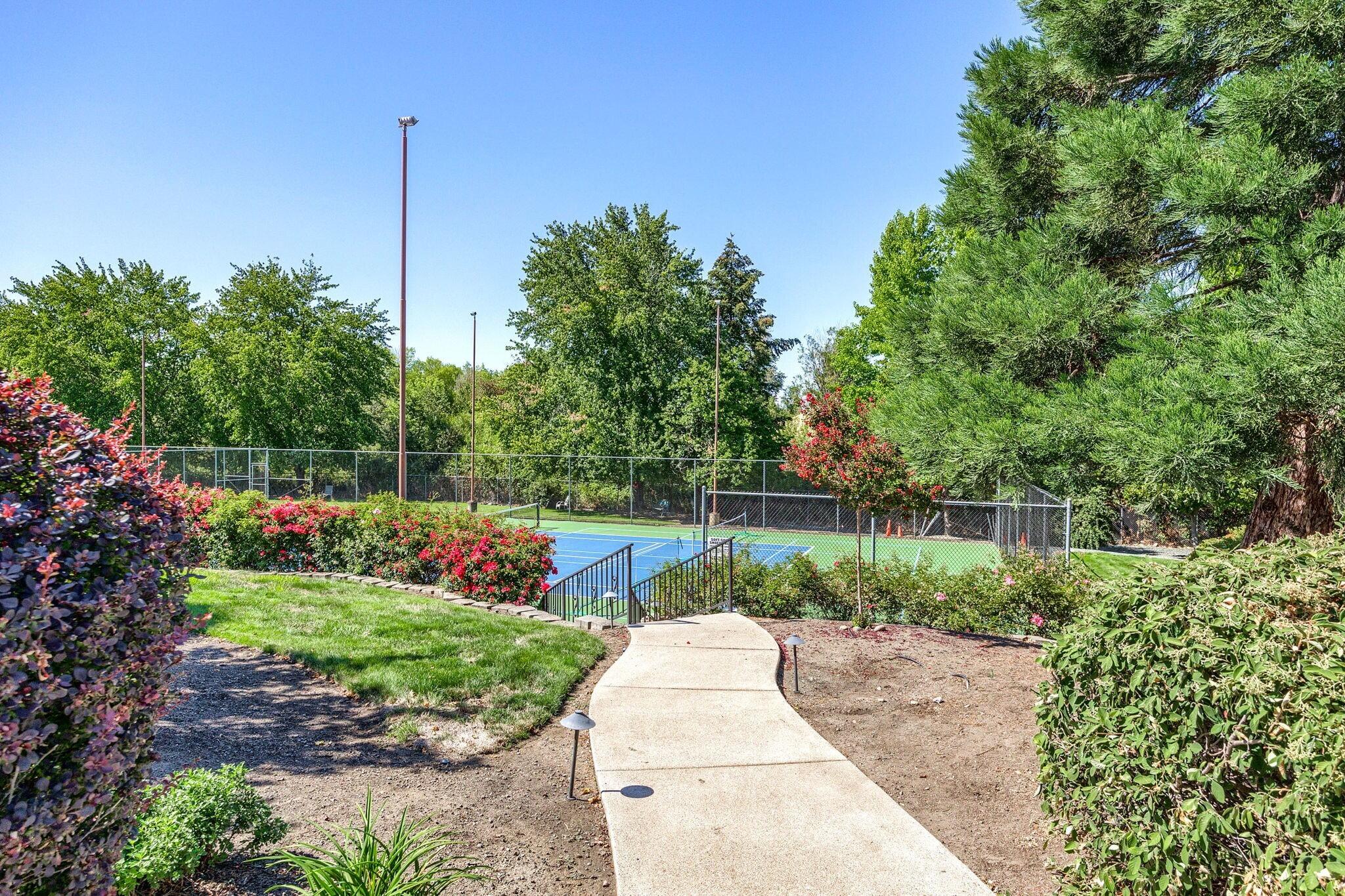 2585 Freedom Way Medford, OR 97504 - Photo 58 of 66