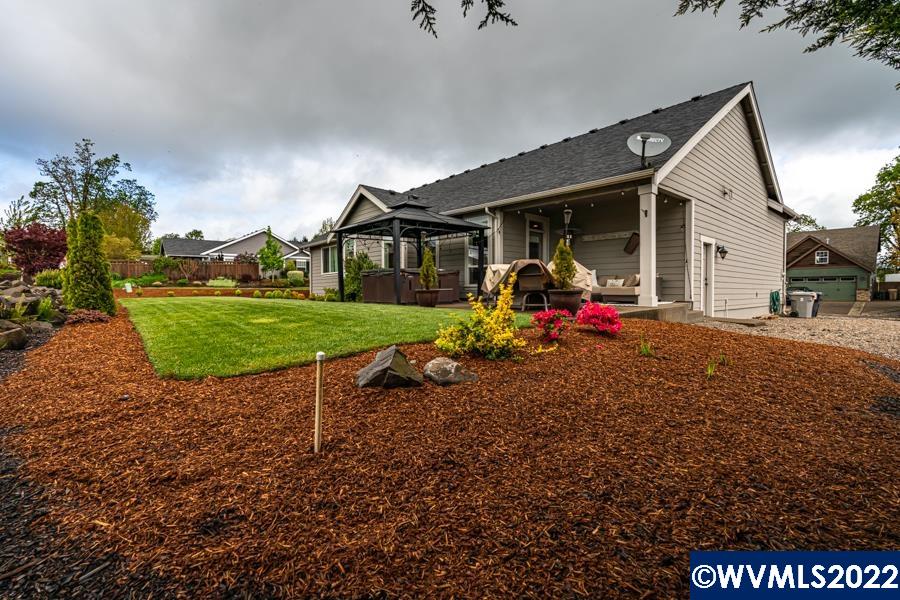 375 Northwest Reed Lane Dallas, OR 97338 - Photo 5 of 42