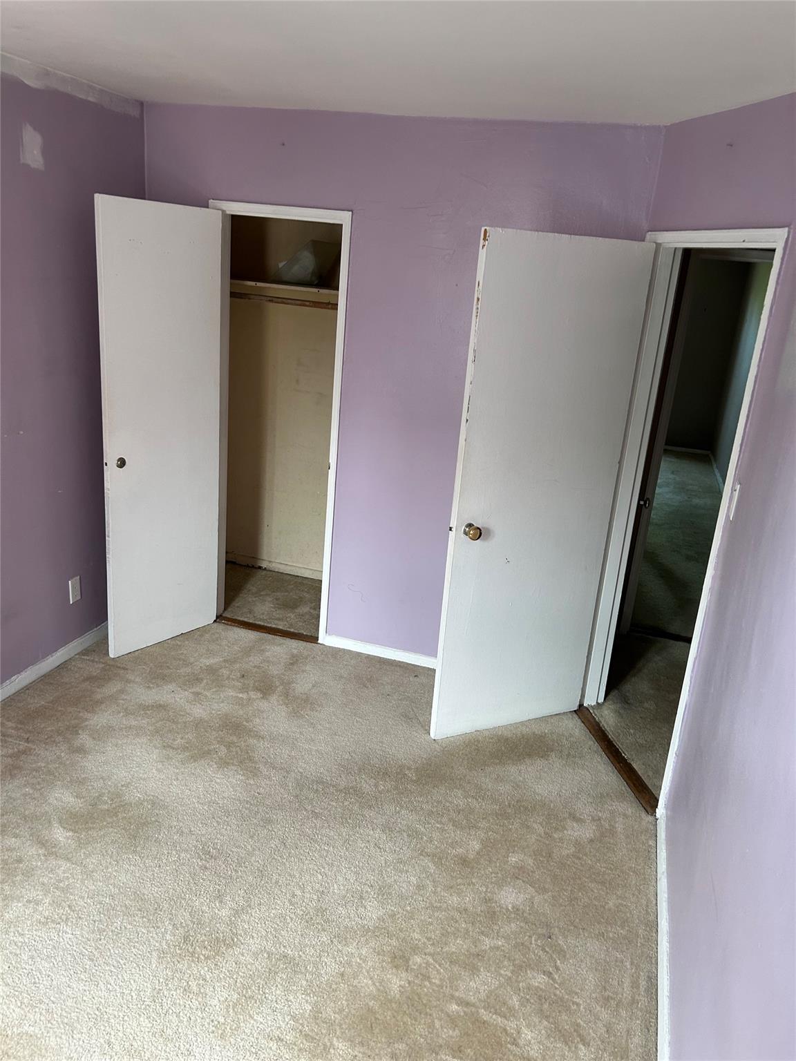 4265 Webster Avenue, Unit 7D Bronx, NY 10470 - Photo 8 of 14 a view of an empty room with windows