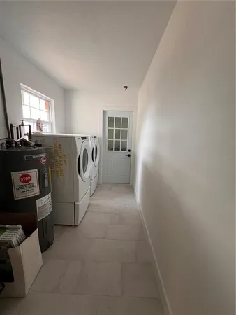 $3,450 | 2724 Monterey Street, Sarasota, FL 34231