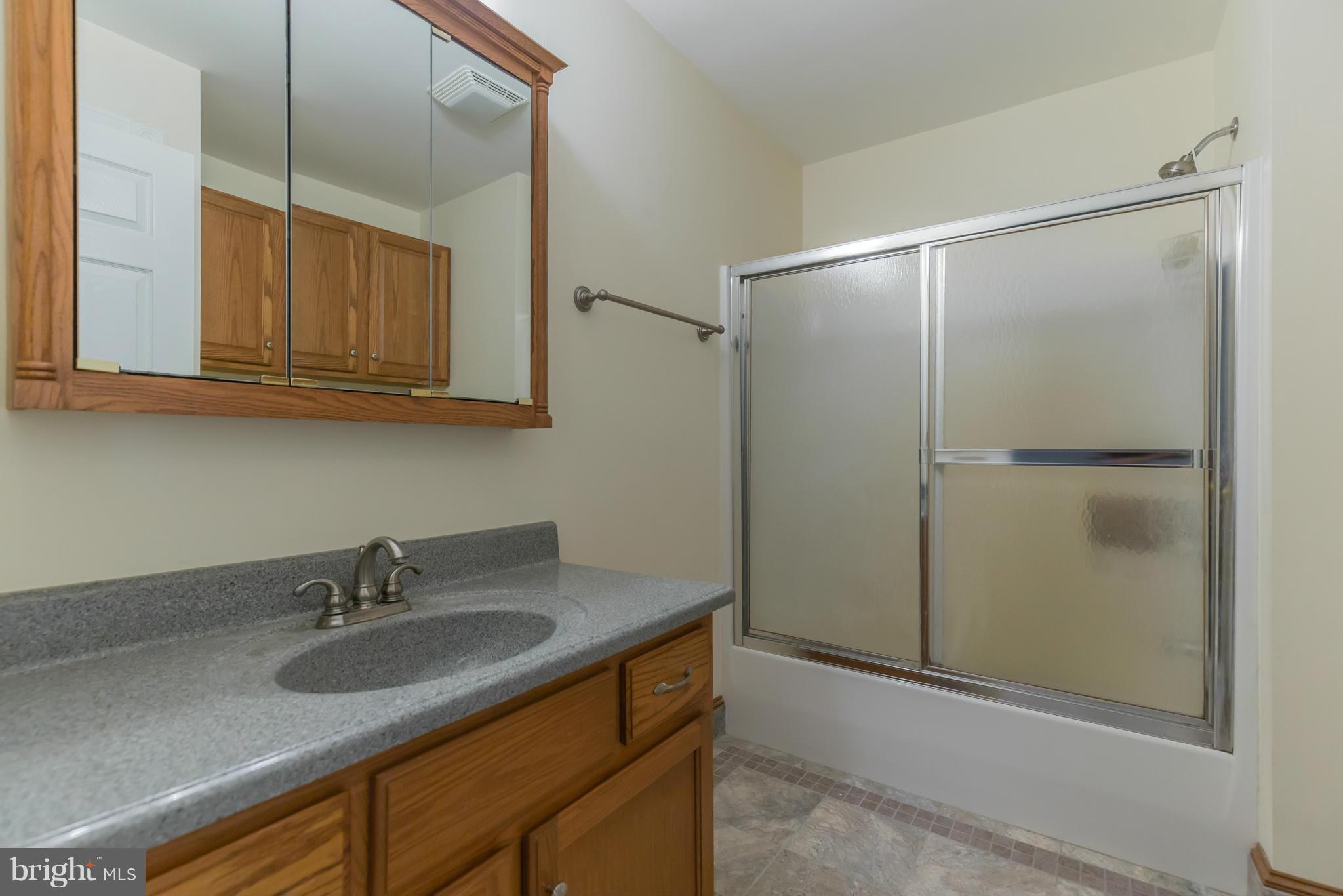 10900 Cross Rd Trail Brandywine, MD 20613 - Photo 15 of 28 Bath