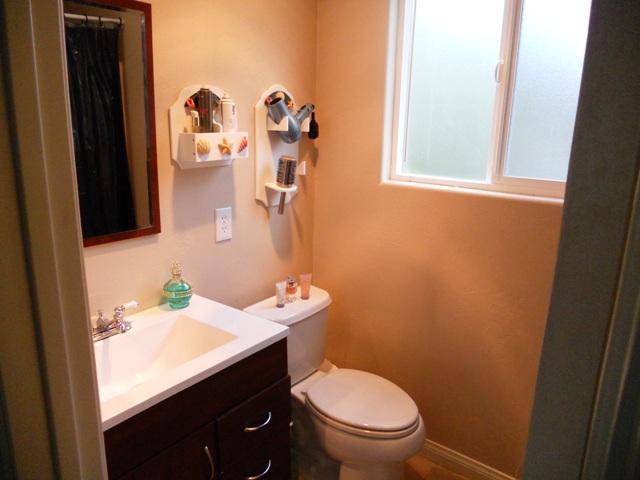 1532 Weekend Villa Road Ramona, CA 92065 - Photo 10 of 16 Bath