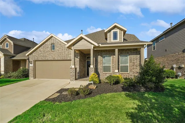 $3,050 | 821 Meadows Drive, Argyle, TX 76226
