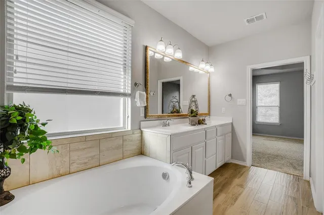 $3,050 | 821 Meadows Drive, Argyle, TX 76226