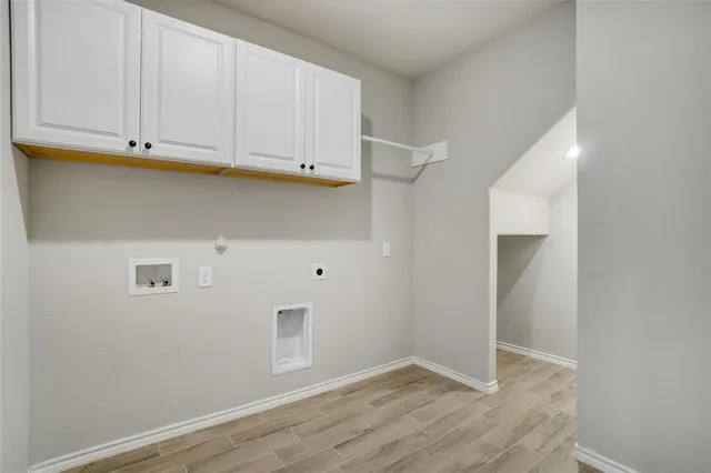 $3,050 | 821 Meadows Drive, Argyle, TX 76226