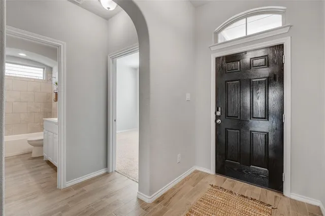 $3,050 | 821 Meadows Drive, Argyle, TX 76226