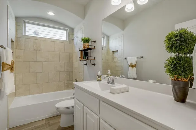 $3,050 | 821 Meadows Drive, Argyle, TX 76226