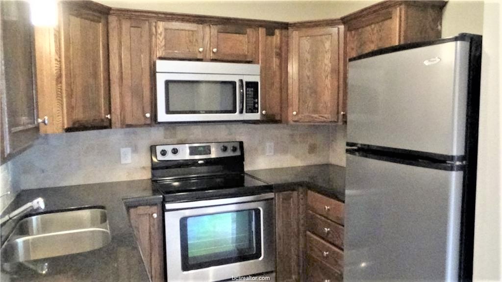 4100 Aspen Street, Unit D Bryan, TX 77801 - Photo 6 of 11