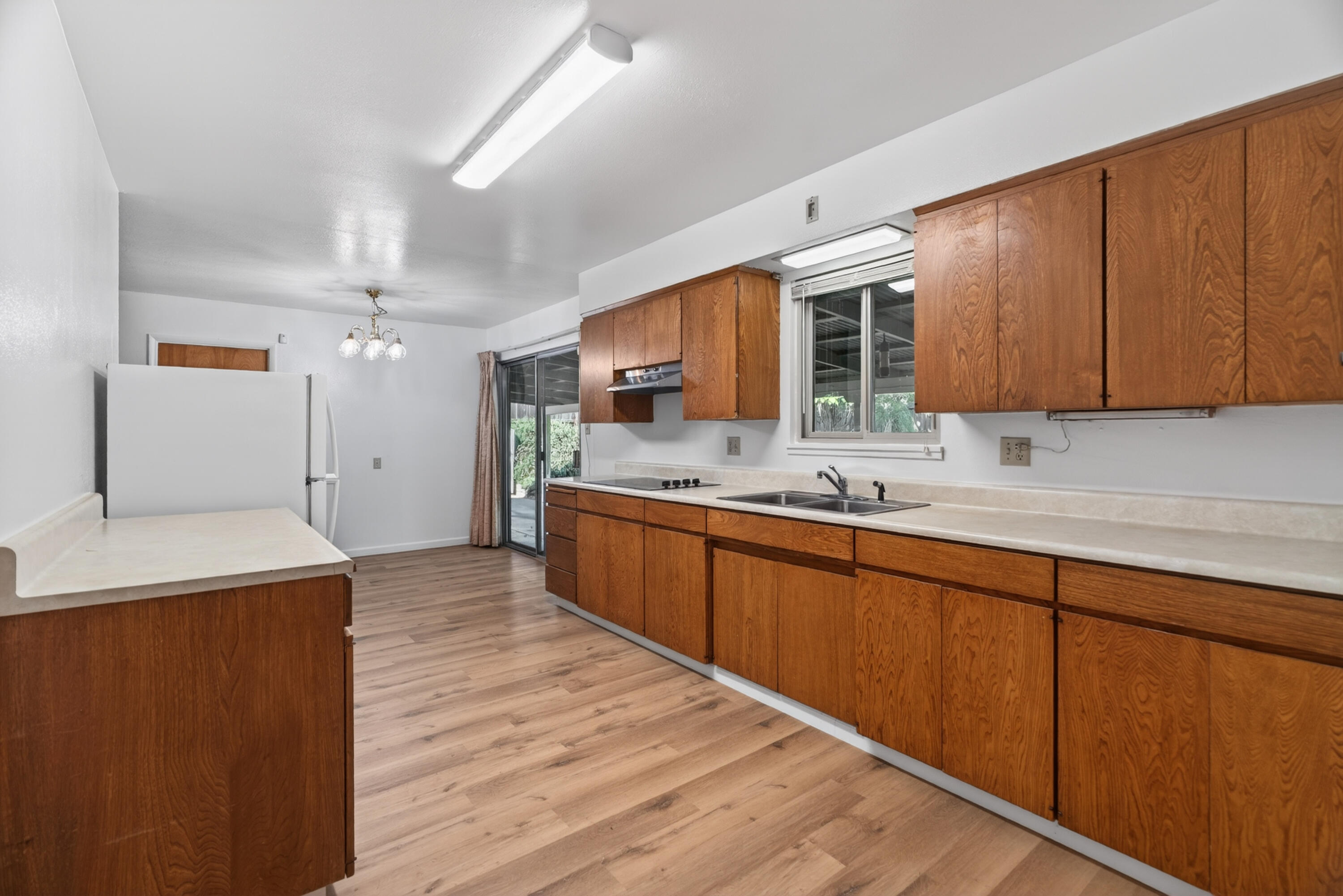 3274 Marmac Road Anderson, CA 96007 - Photo 13 of 31 Kitchen