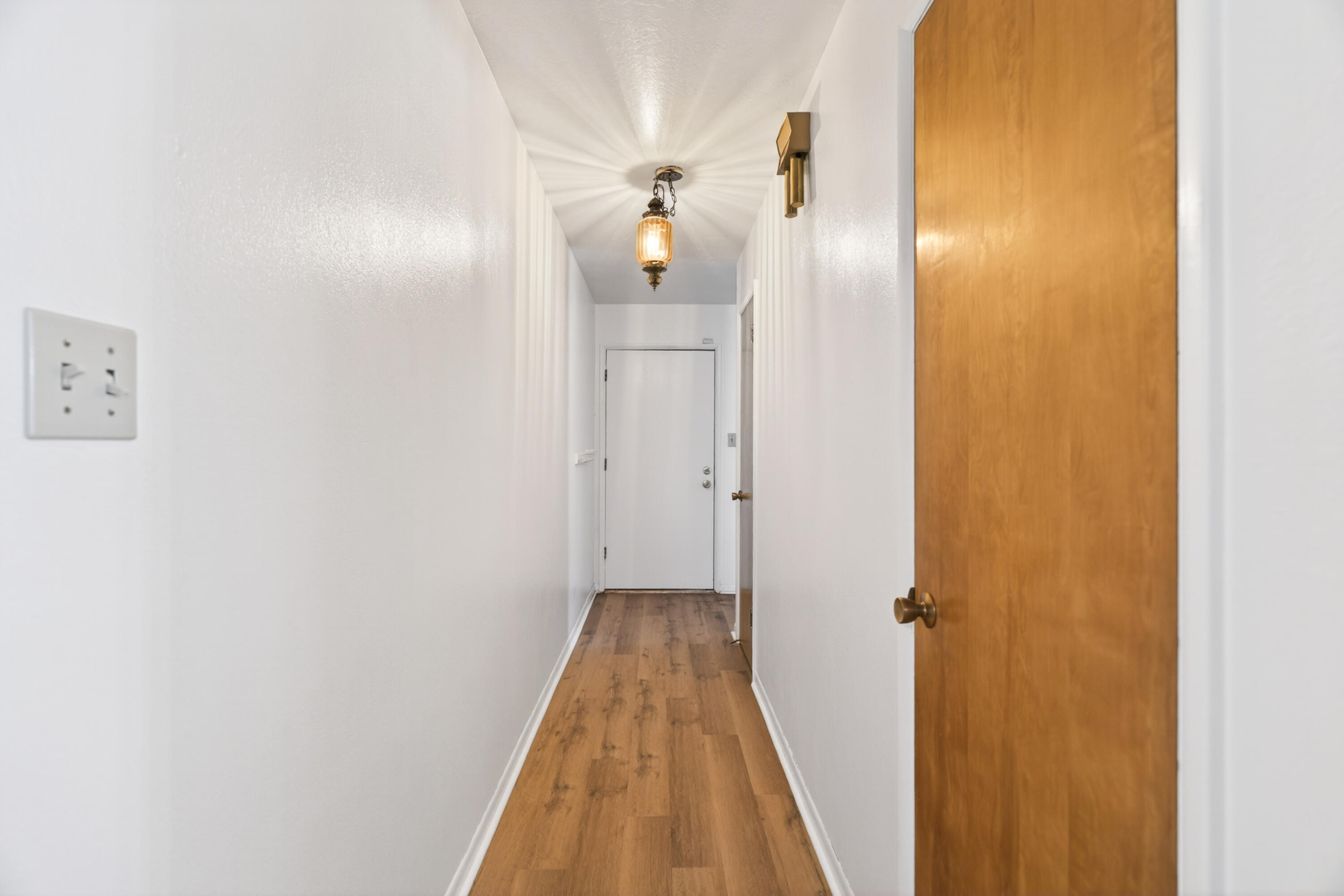 3274 Marmac Road Anderson, CA 96007 - Photo 15 of 31 Entryway