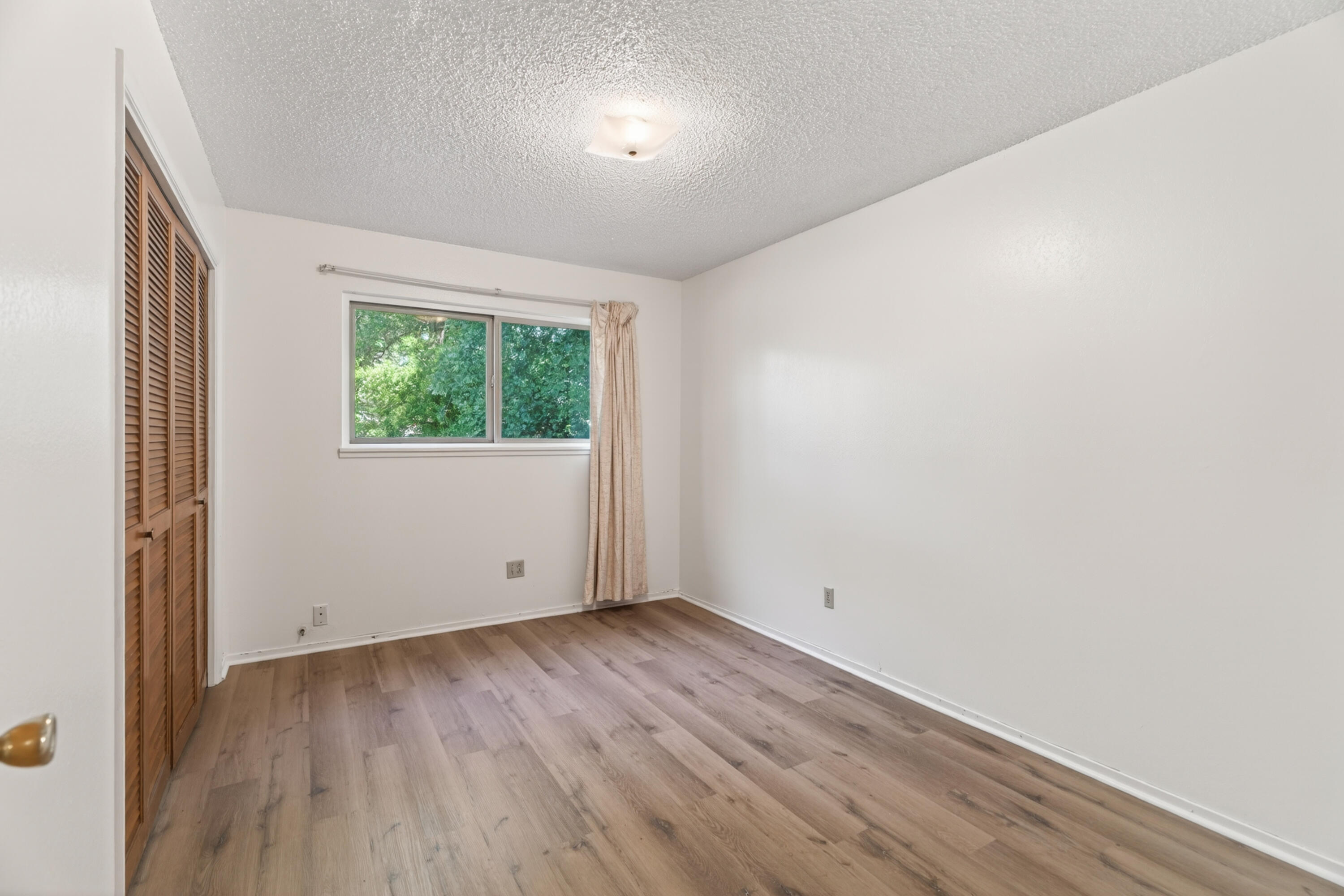 3274 Marmac Road Anderson, CA 96007 - Photo 19 of 31 Bedroom 2