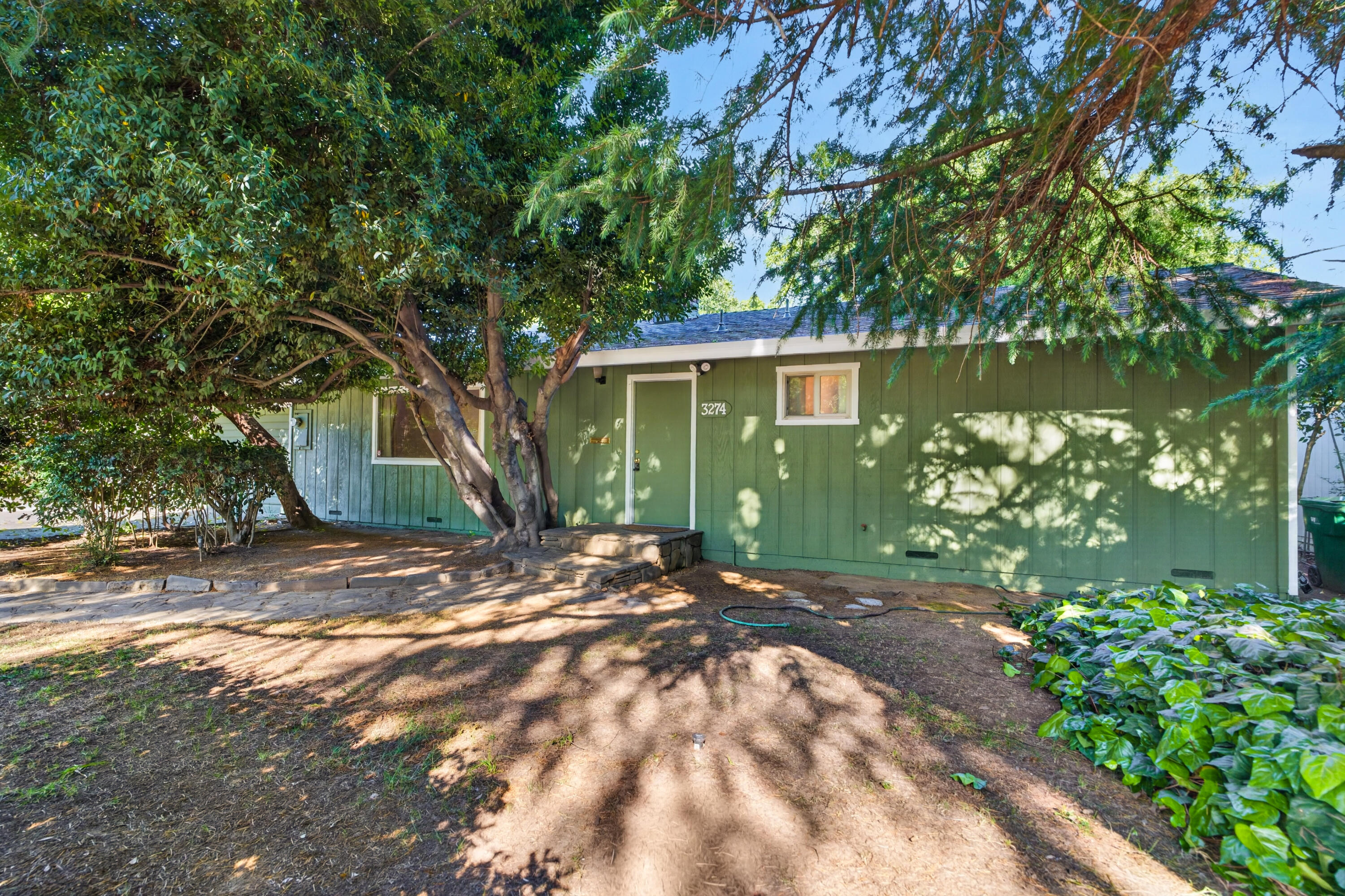 3274 Marmac Road Anderson, CA 96007 - Photo 3 of 31 Front of Home