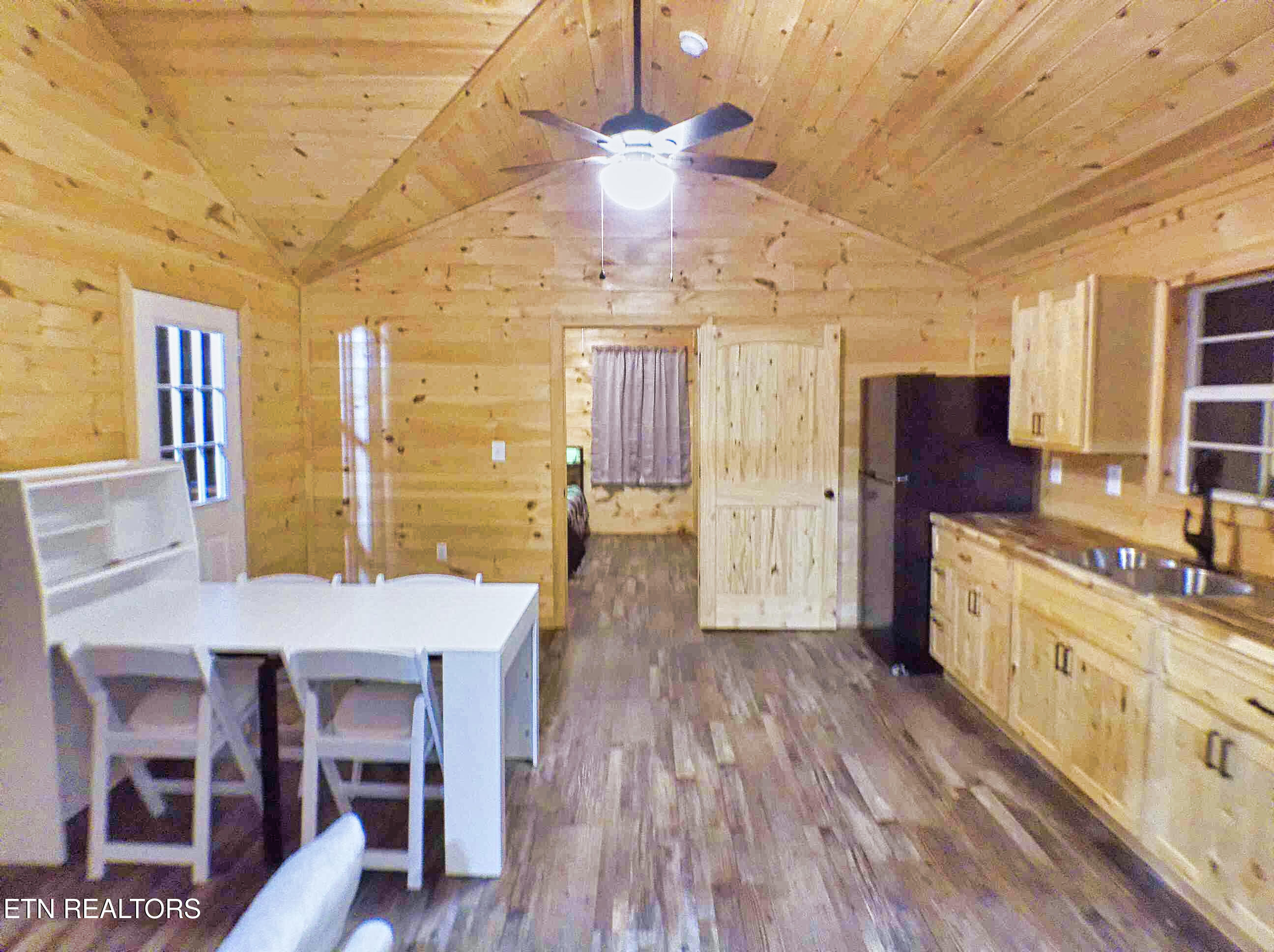 137 John Cox Road Deer Lodge, TN 37726 - Photo 16 of 43 ANMP0020