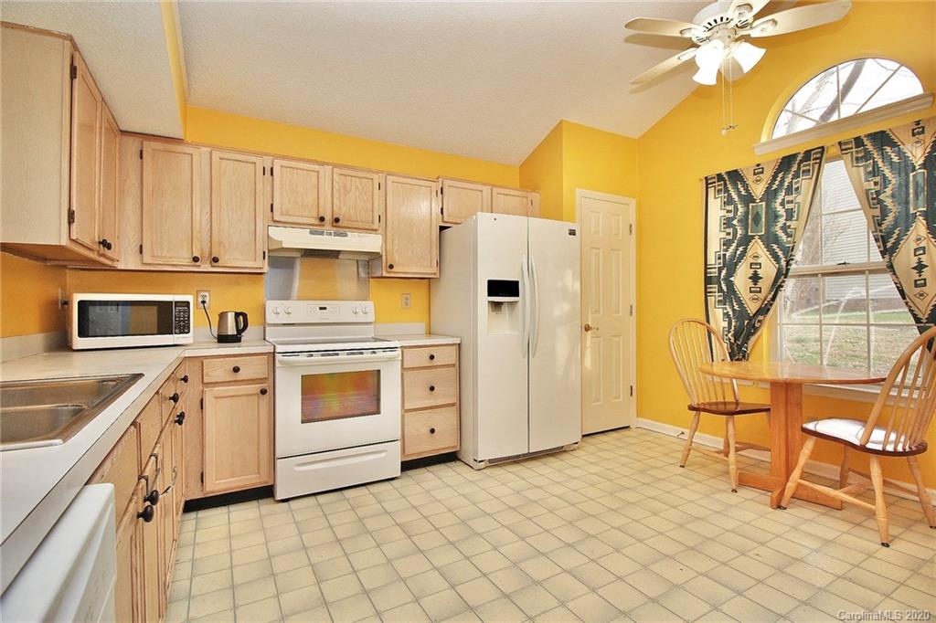 3401 Chistow Road Matthews, NC 28105 - Photo 8 of 24 Gallery Image 8