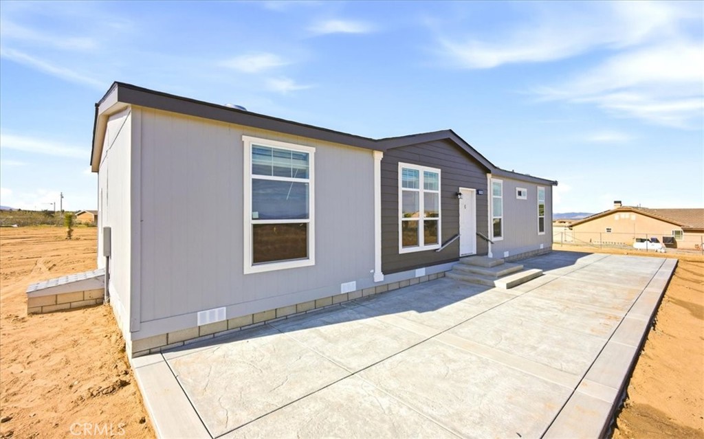 12594 Atsina Road Phelan, CA 92371 - Photo 2 of 37
