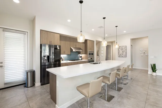 $7,200 | 502 Retreat Circle, Palm Desert, CA 92260