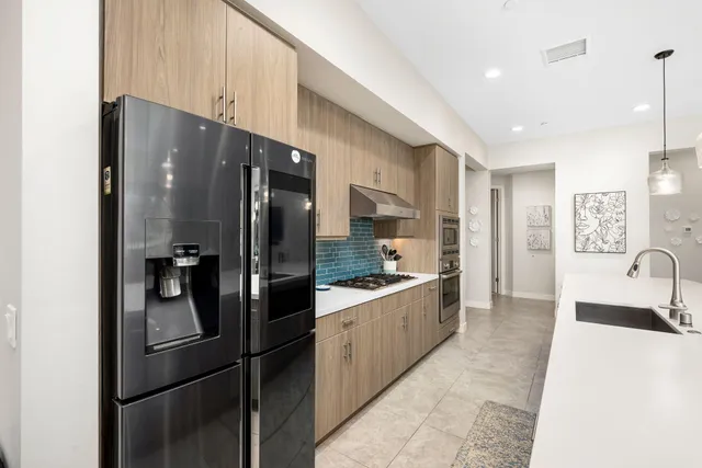 $7,200 | 502 Retreat Circle, Palm Desert, CA 92260