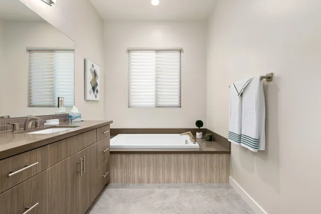 $7,200 | 502 Retreat Circle, Palm Desert, CA 92260