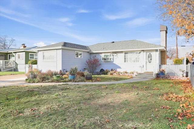 $289,999 | 1423 East Lacrosse Avenue, Spokane, WA 99207