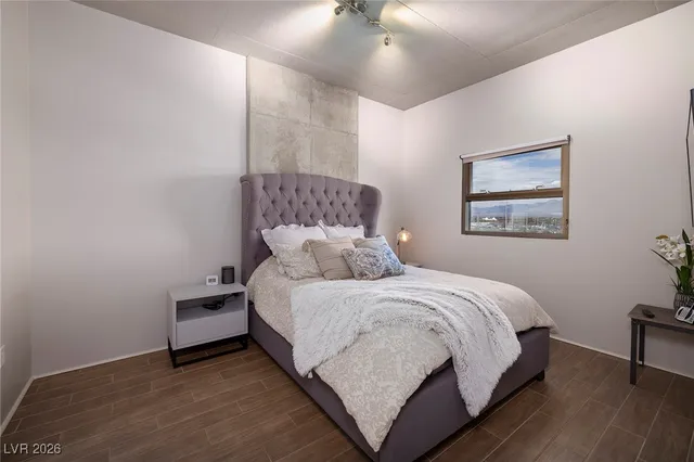 $2,850 | 353 East Bonneville Avenue, Unit 525, Las Vegas, NV 89101