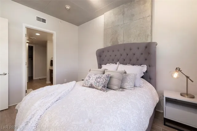 $2,850 | 353 East Bonneville Avenue, Unit 525, Las Vegas, NV 89101